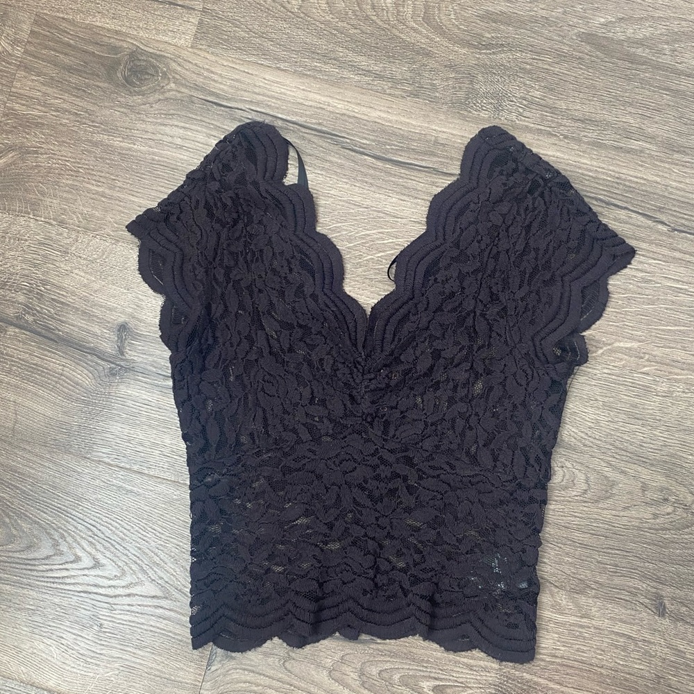 SHYANNE BLACK LACE TOP